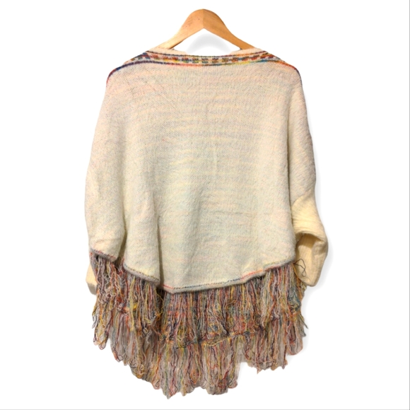 Poncho Cream and Rainbow One Size - Picture 2 of 3